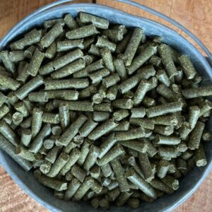 Alfalfa Hay pellets for bedding - Pallet of 70 BAGS OF 15 KG